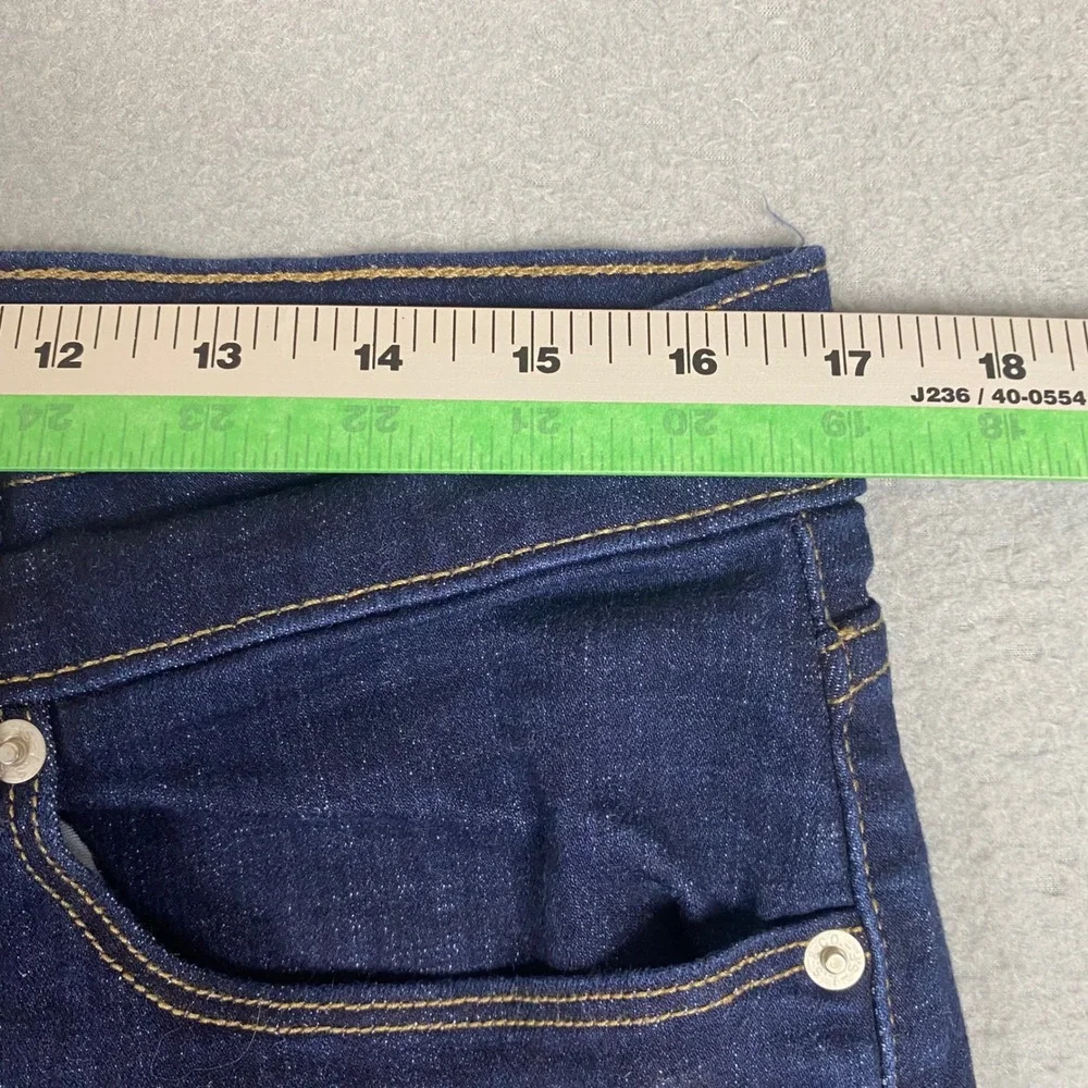 Levi's Classic Bermuda Cuffed Dark Wash Denim Shorts Womens 31 Blue